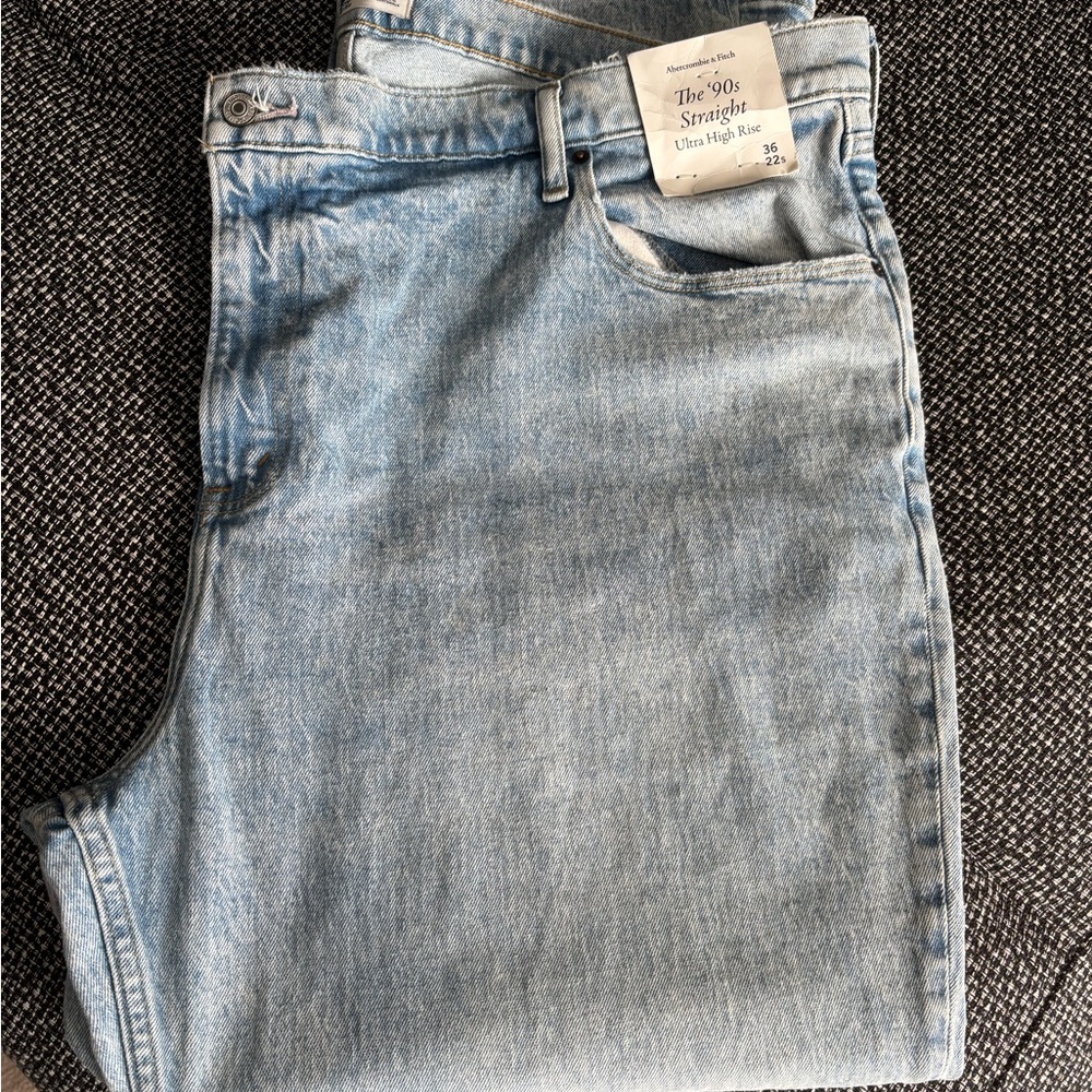 Abercrombie & Fitch Light Blue Straight '90s Jeans